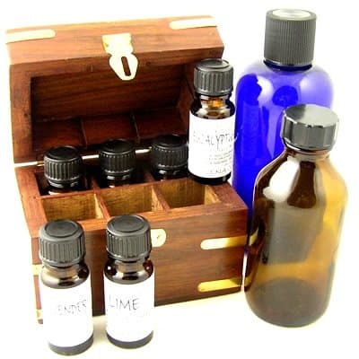 Aromatherapy Starter Kit Gift Box with 6 x 10ml essential oils, 1 x 250ml carrier oil and a hand made 10ml bottle wooden storage box- Packed in a card box by Aromatheraphy starter kit