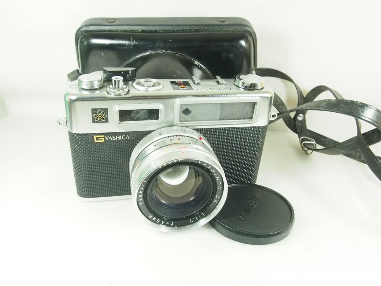 YASHICA ELECTRO 35 RANGEFINDER CAMERA
