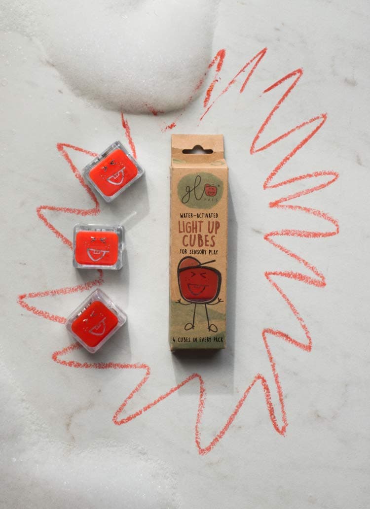 Glo PalsLight Up Water Cubes - Red