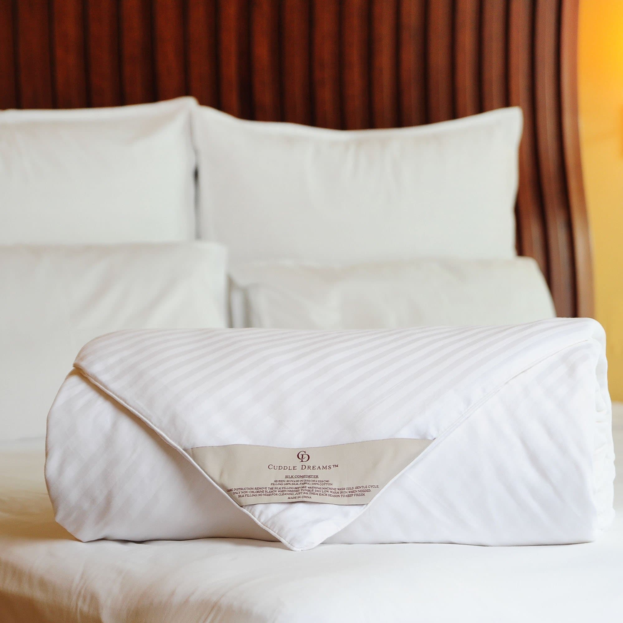 CUDDLE DREAMS Silk Comforter for Spring/Summer/Fall, 100% Long-Strand Silk Filling, Natural & Breathable (King, 102 in x 90 in)