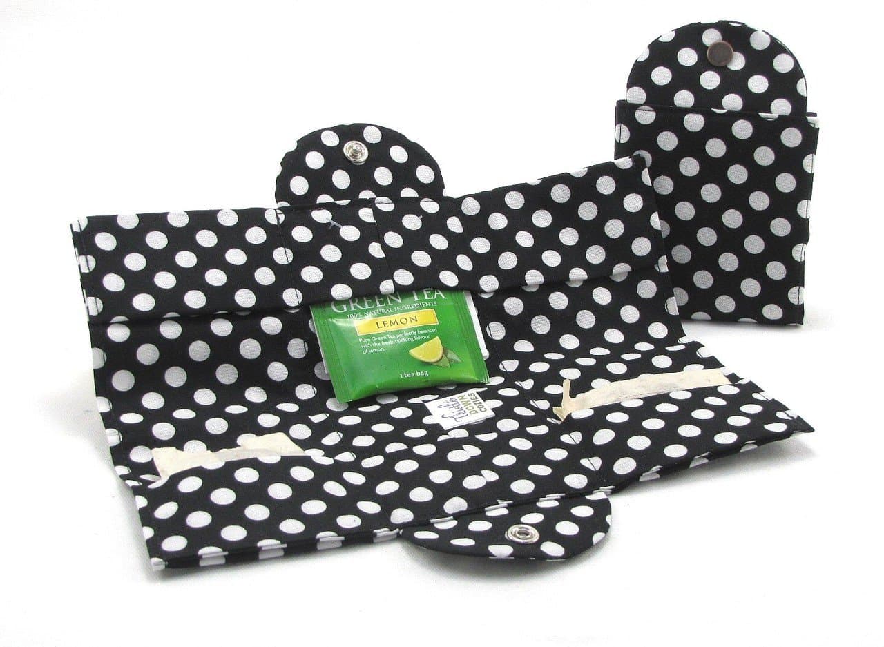 Retro Dot Tea Wallet