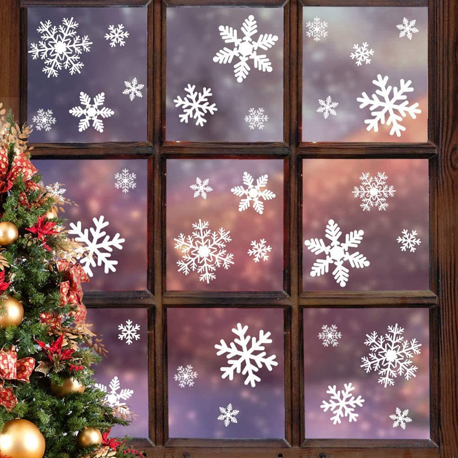 Christmas Snowflake Stickers, 108Pcs Reusable Christmas Window Stickers, Static Self Clings PVC Snowflakes Window Clings for Thanksgiving Xmas Winter Decorations Party Supplies Ornaments