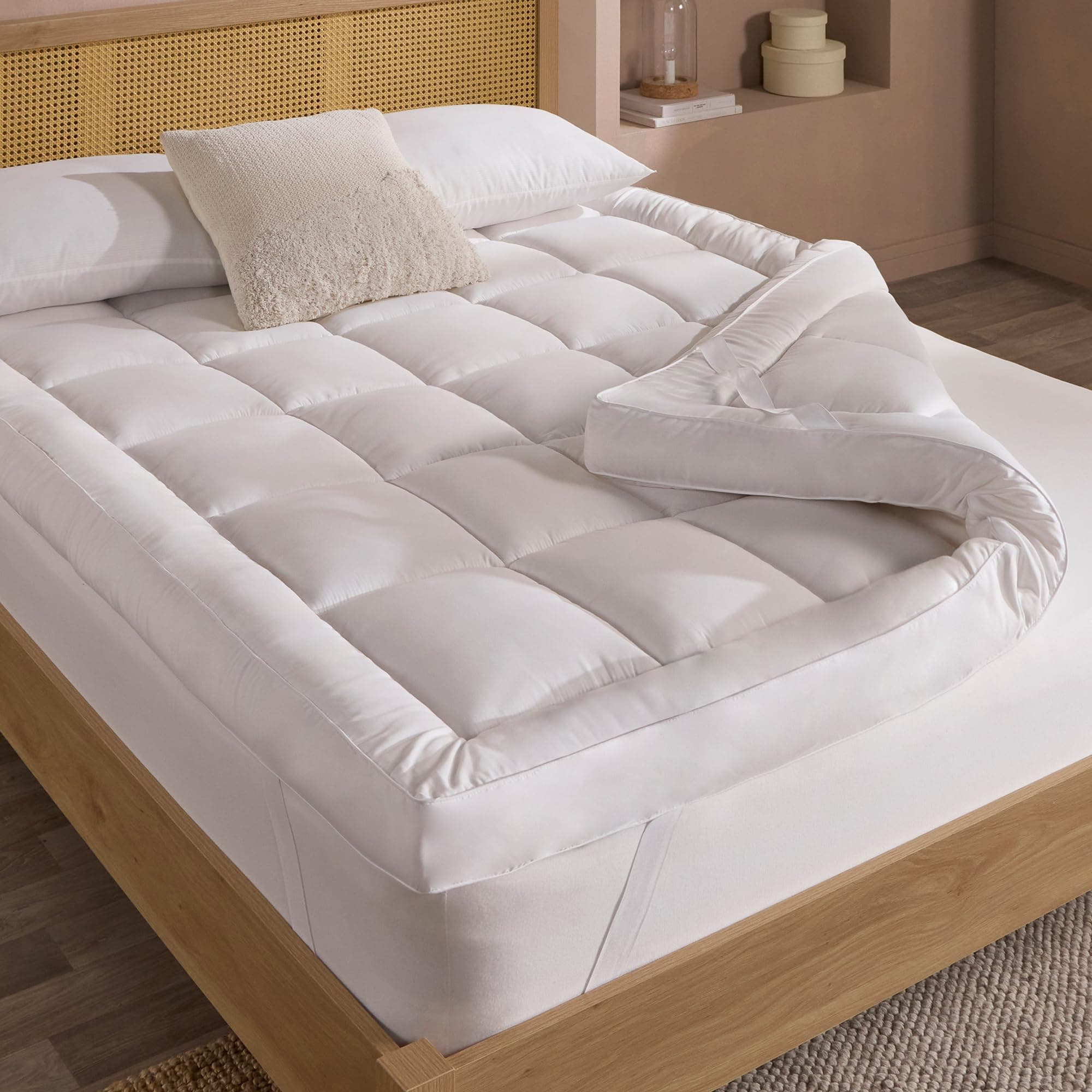 Slumberdown 10cm Extra Deep Mattress Topper Double Bed - Ultra-Soft Box Quilted Breathable Double Bed Topper | 2-Year Guarantee, Elasticated Straps, Non-Allergenic & Washable