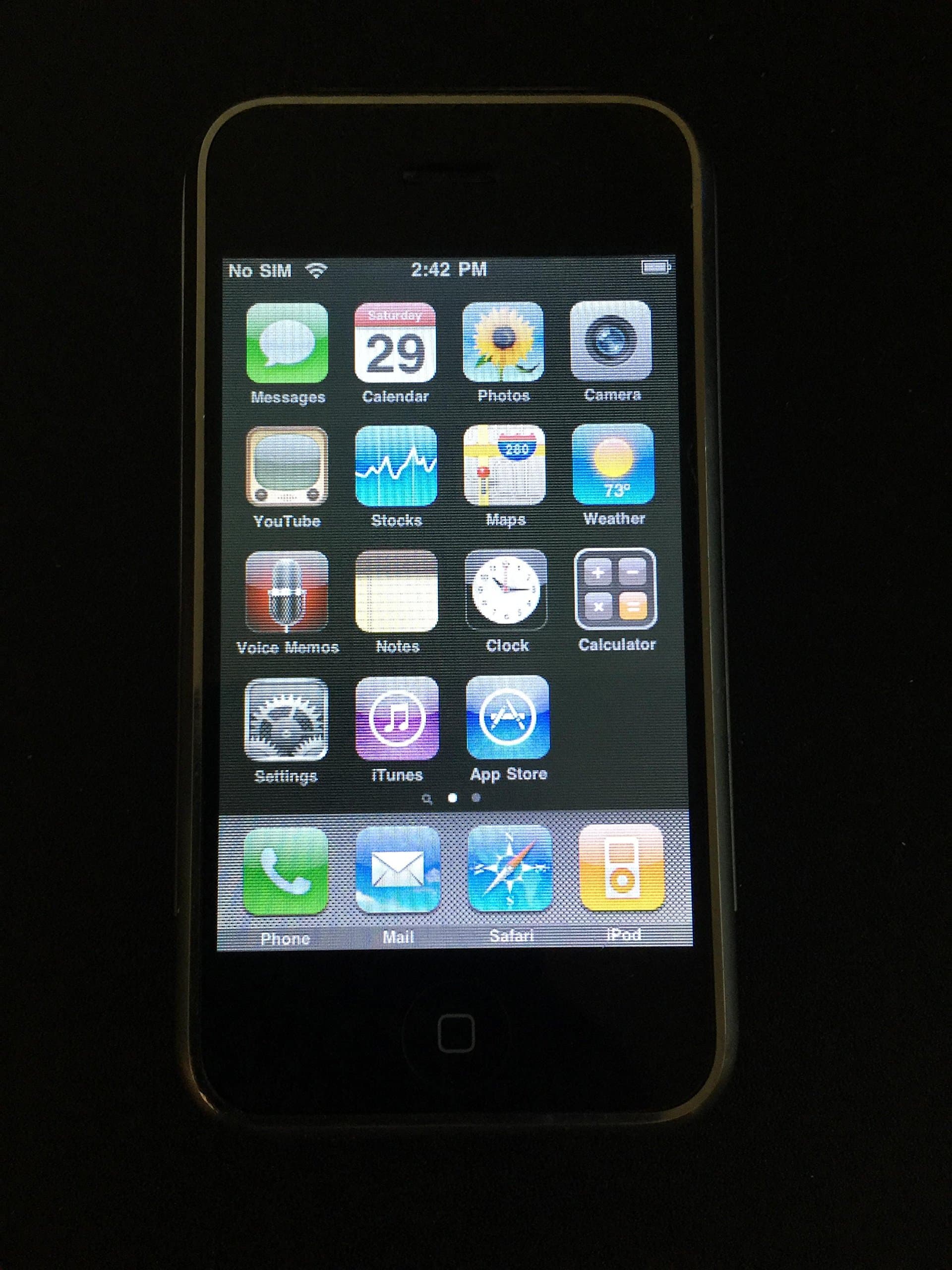 Apple iPhone 2G 4GB (Black)
