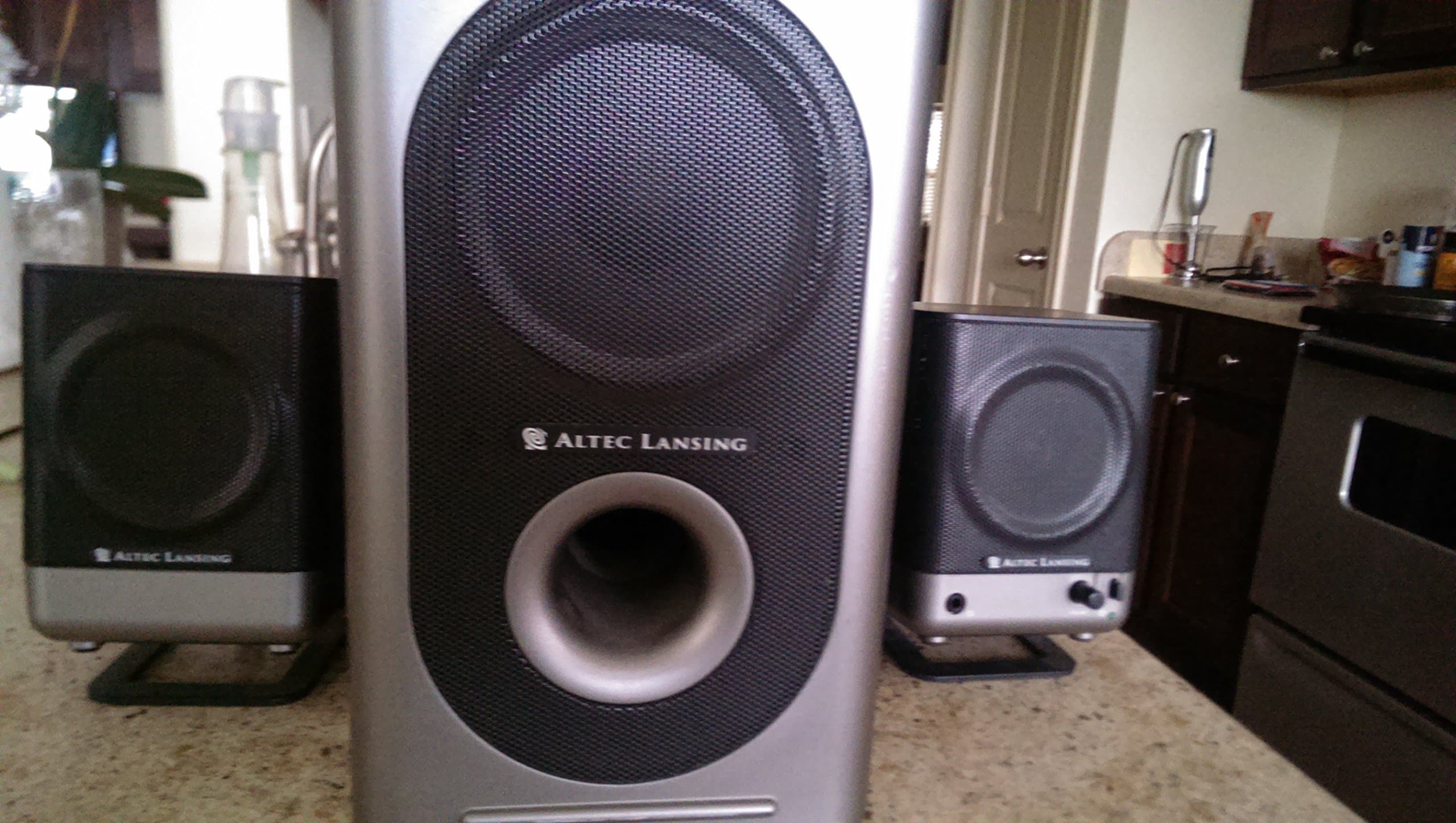 Altec Lansing 221 Amplified Speaker System